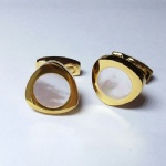 shell cufflink